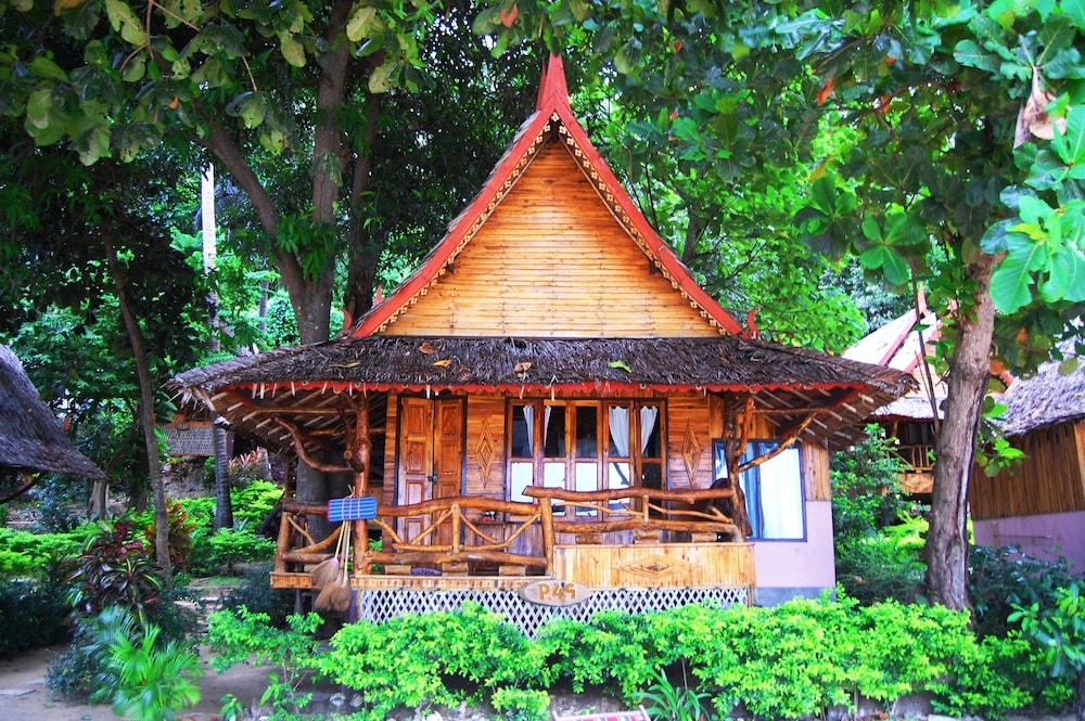 Phi Phi Relax Beach Resort 8/71