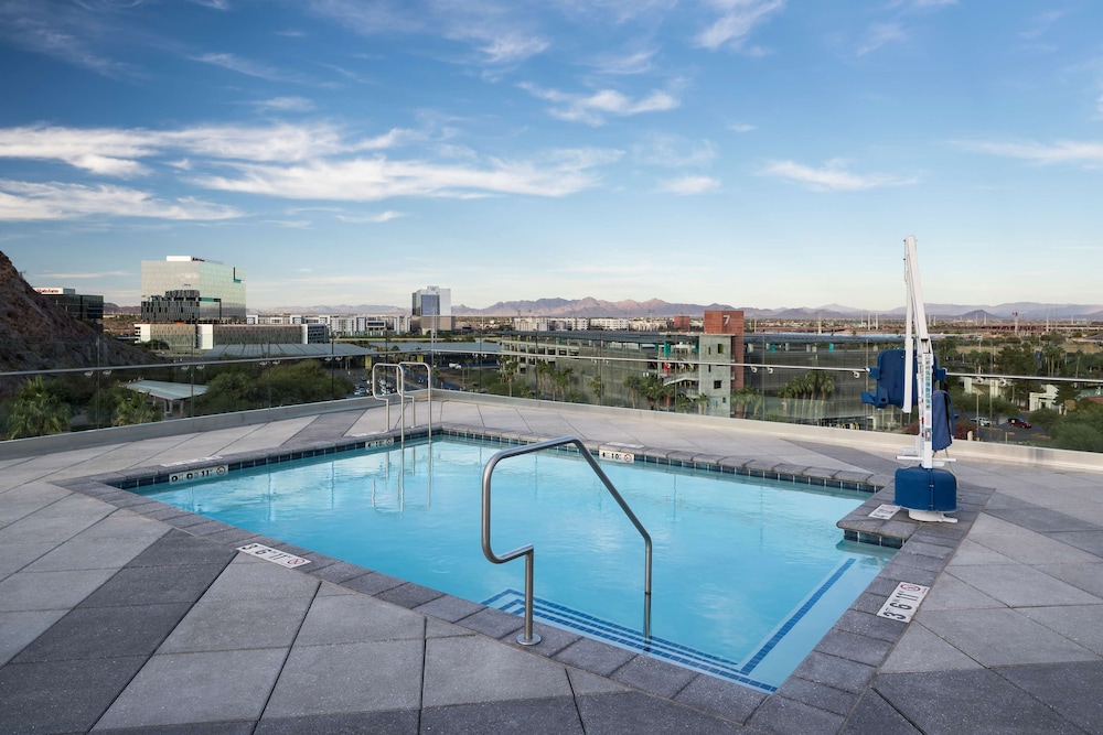 Hyatt House Tempe / Phoenix / University 17/50