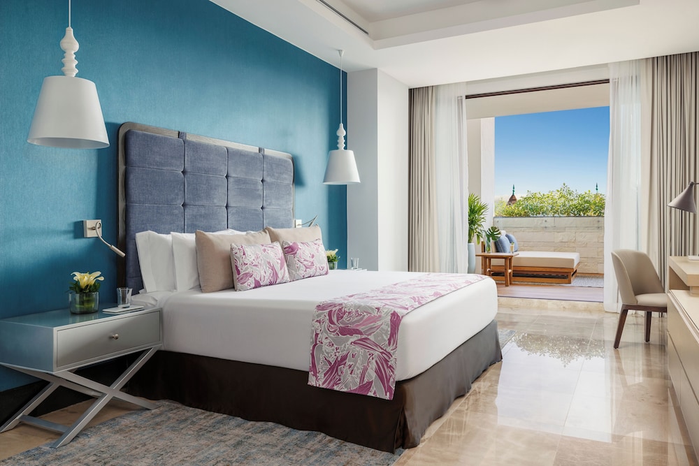 1 BEDROOM, SUITE, TWIN BEDS