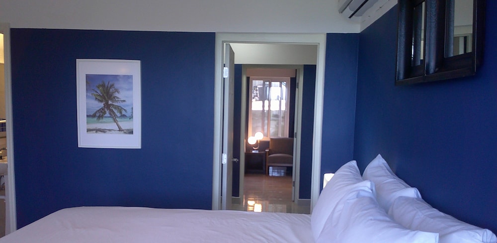 E&amp;J Boutique Residences 6/50