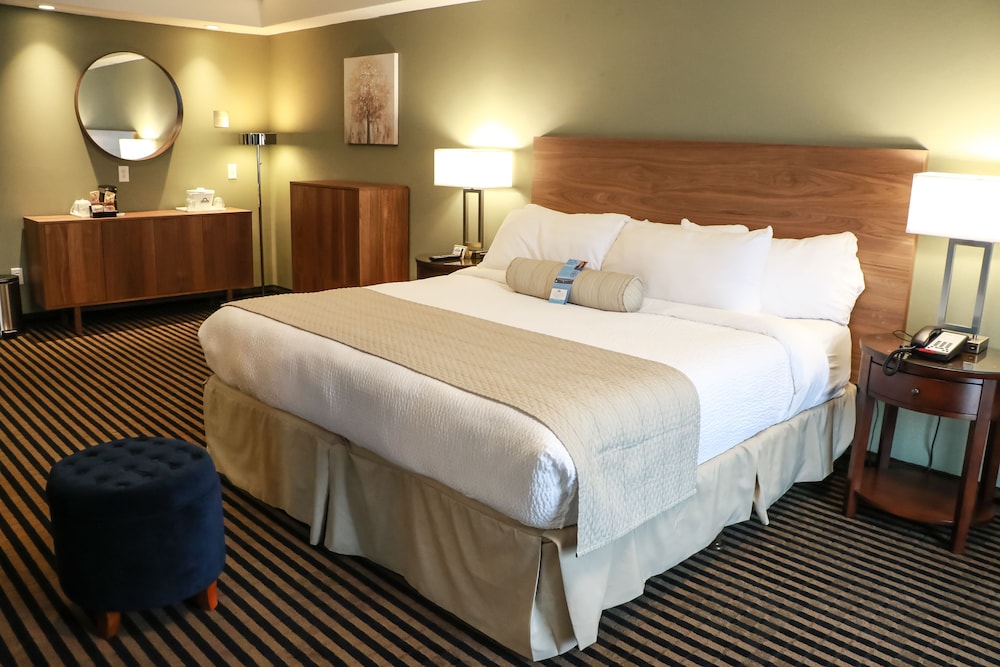 Days Inn By Wyndham Miramichi NB 9/45