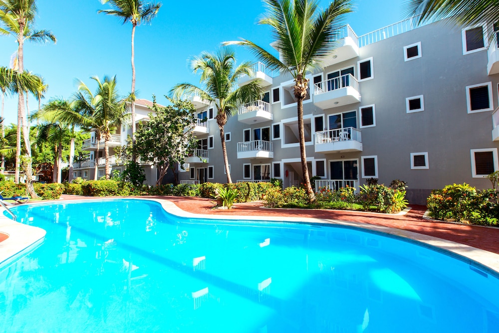 Ducassi Suites Rooftop Pool Beach Spa 68/76