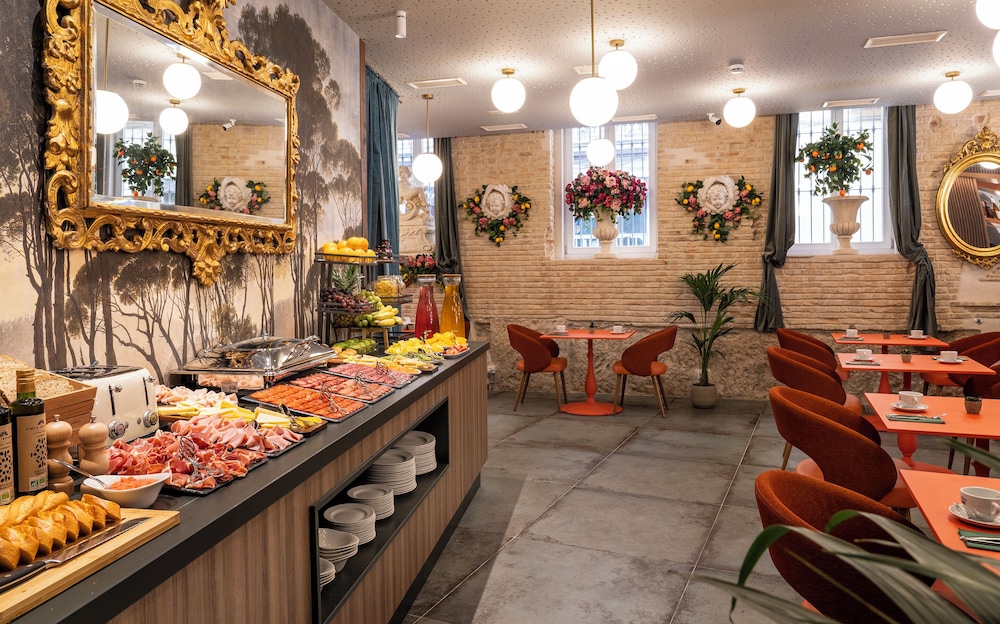 Axel Hotel Valencia - Adults Only 68/77