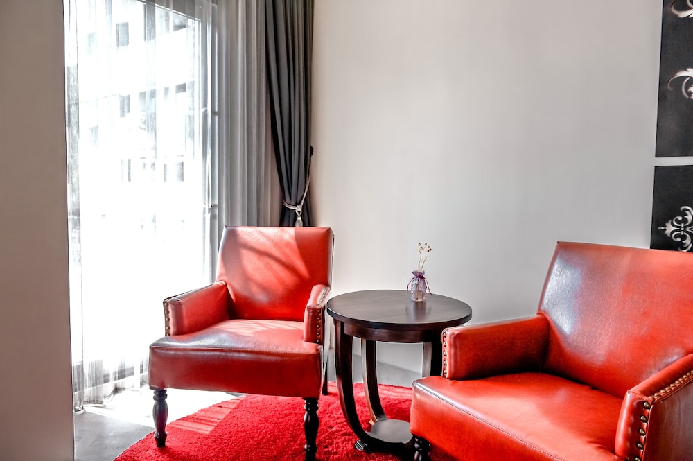 No.9 Hotel 54/76