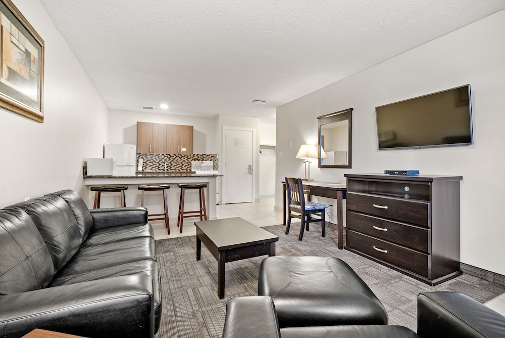 Guest House Inn And Suites 27/46