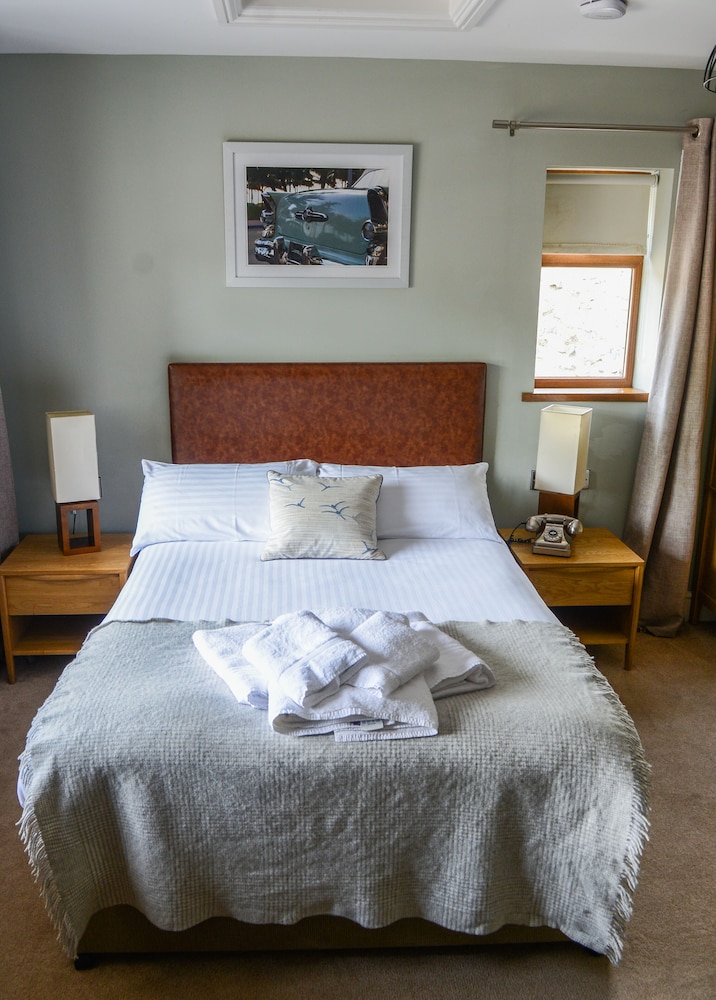 The Gower Hotel 3/50