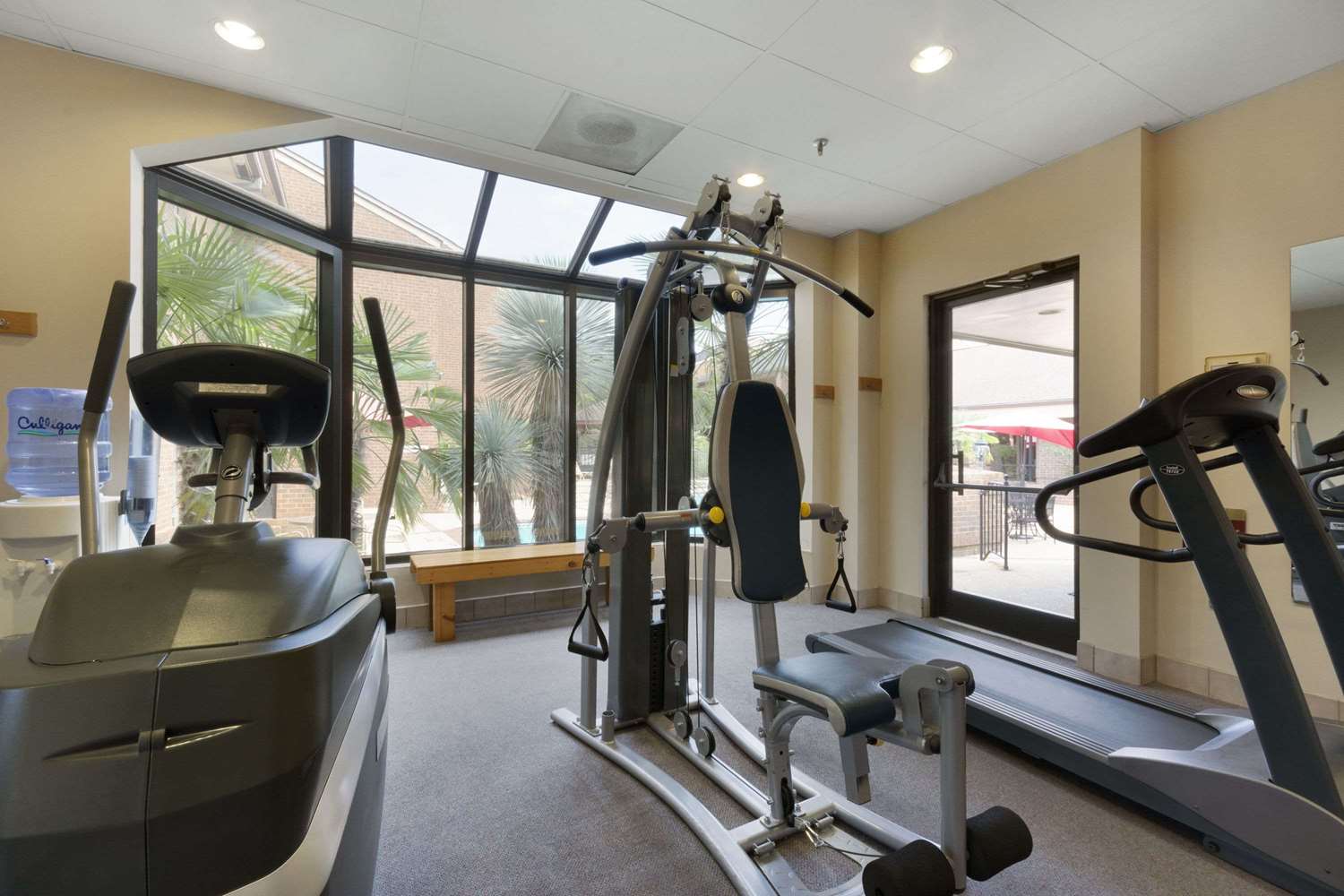 Ramada By Wyndham Raleigh 17/30