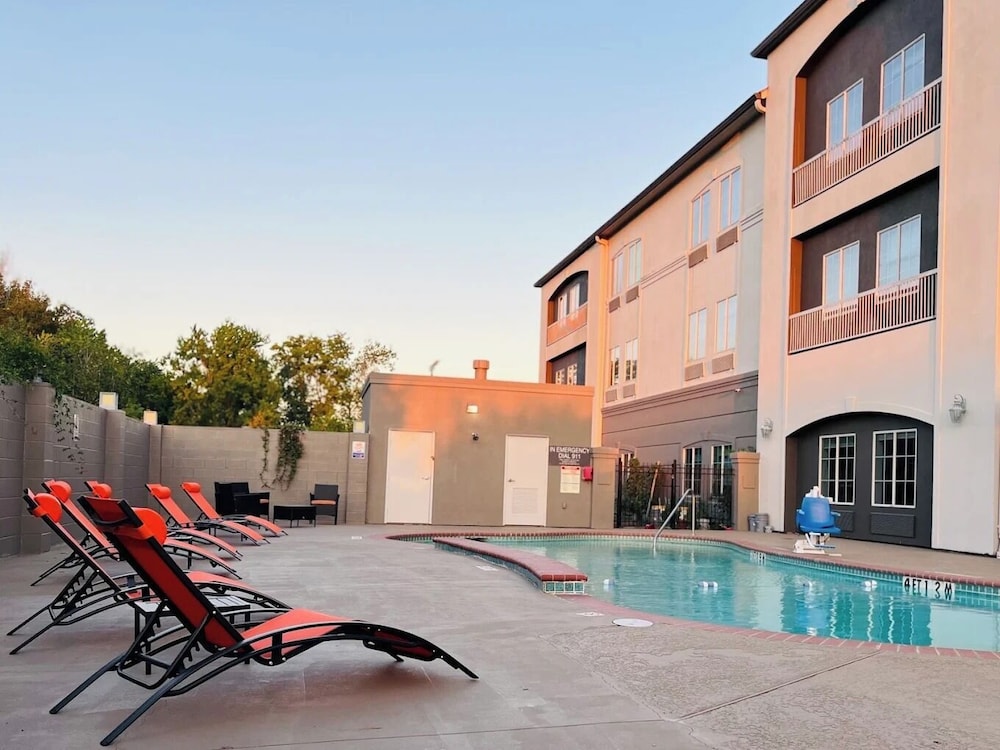 Sonesta Essential Hotel Houston-I-45 Spring 37/47