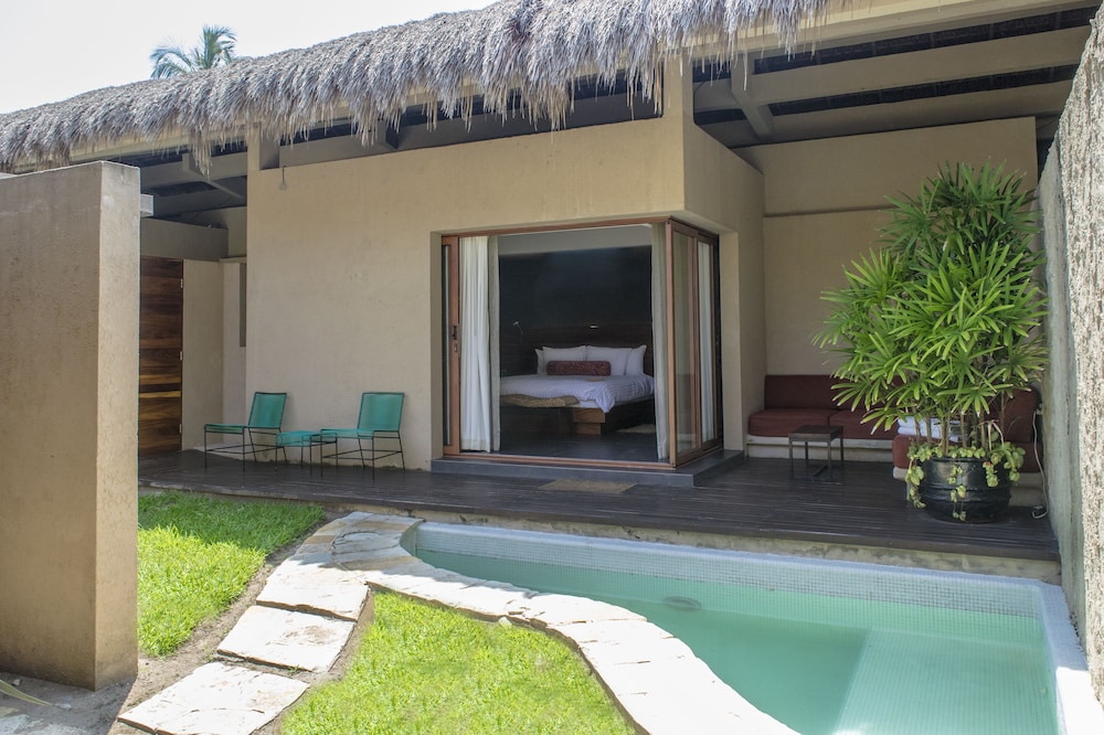 Isla Tajin Beach and River Resort 39/54