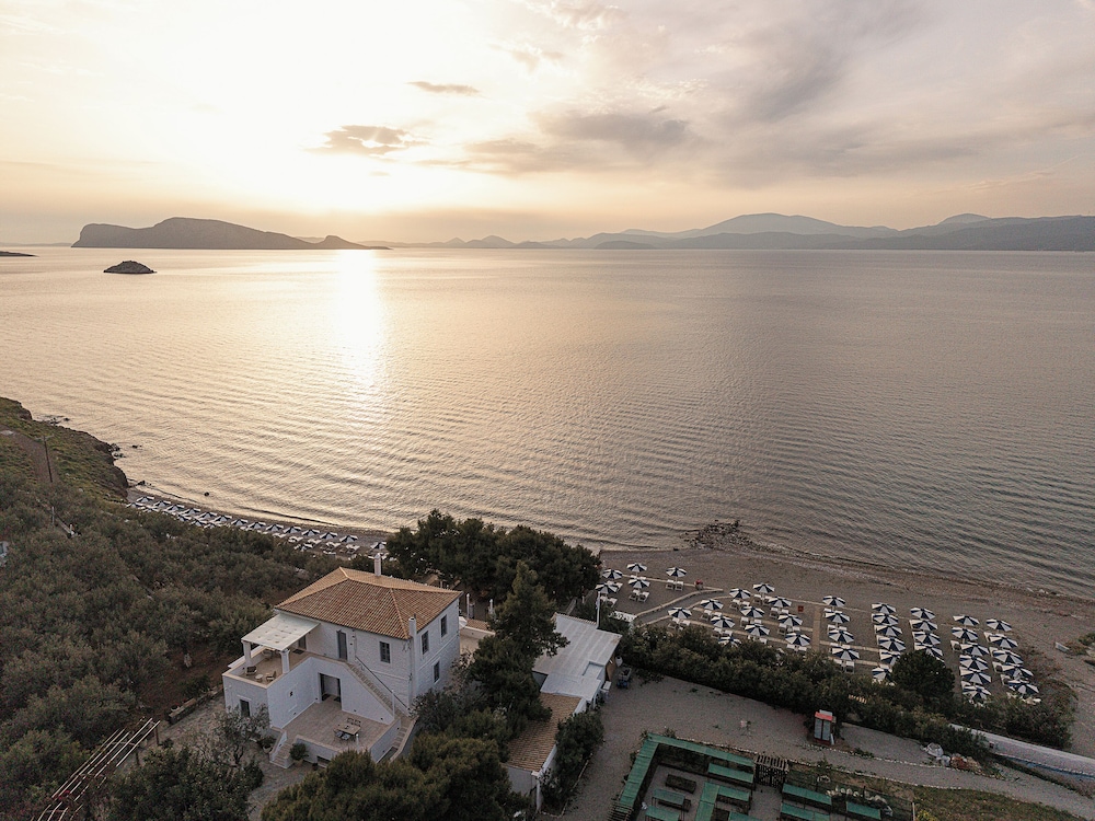 Bellevalia Hydra Hotel 44/50