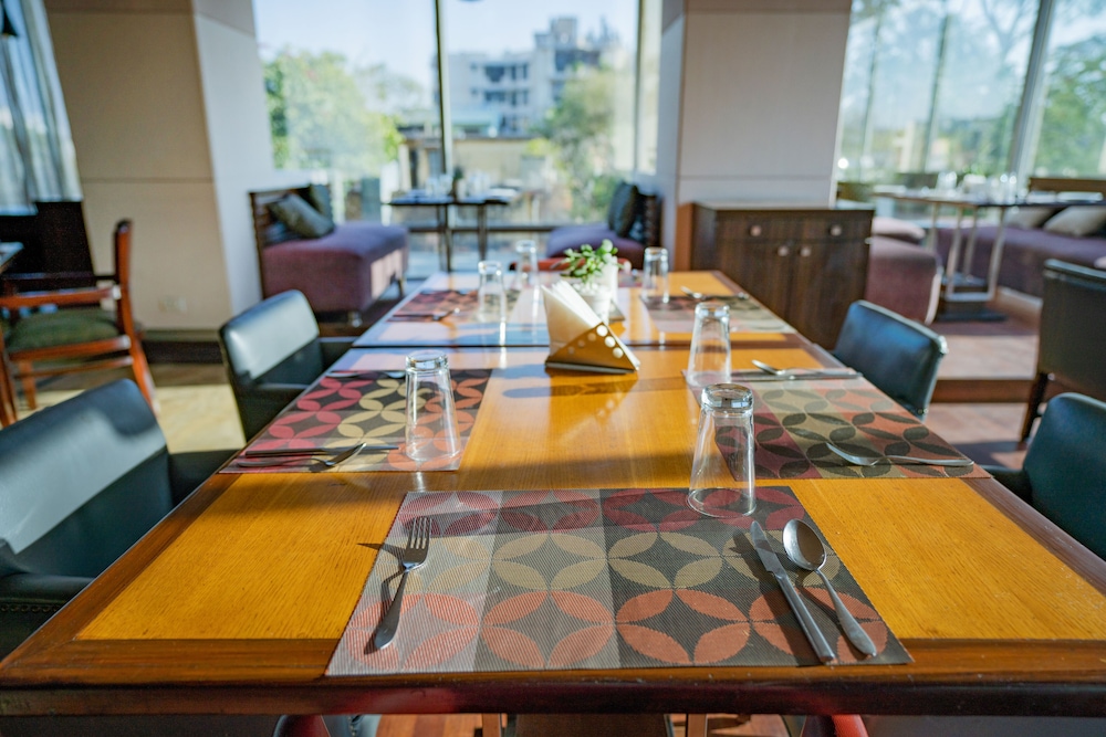 Royal Orchid Central Jaipur 45/58