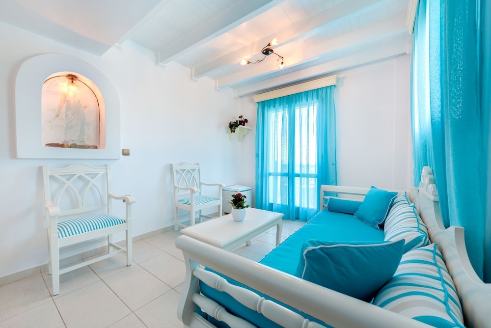 Ellinon Thea Boutique Hotel 53/72