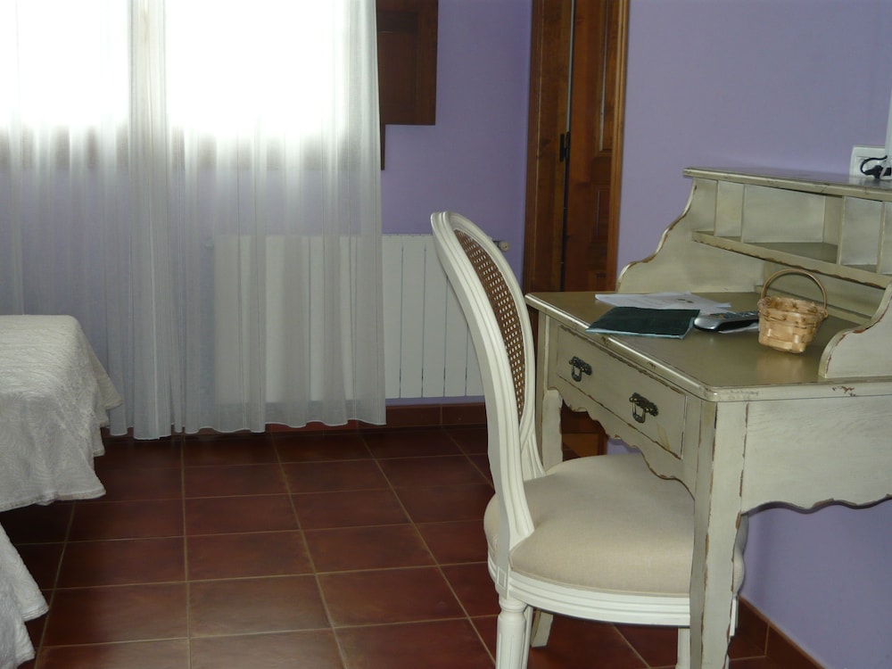 HOTEL RURAL SUQUIN 32/46