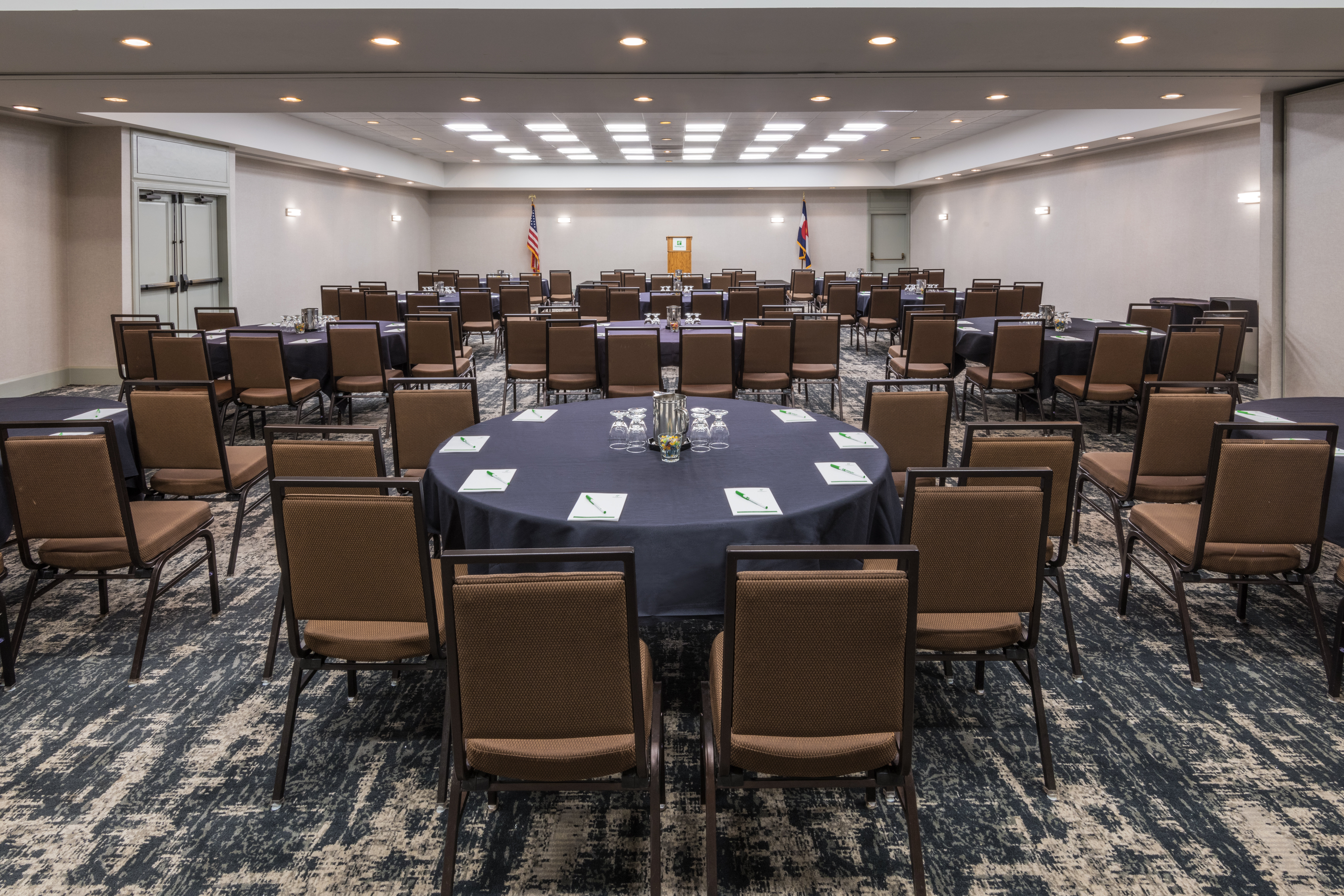 Holiday Inn Denver East Stapleton 62/67