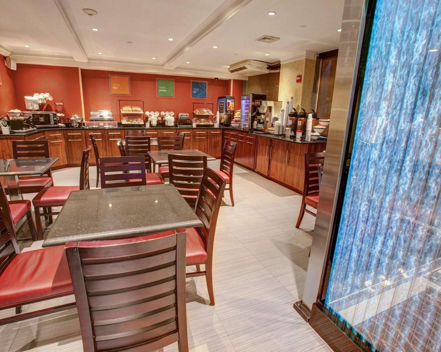 Ramada by Wyndham New York Times Square West 9/9
