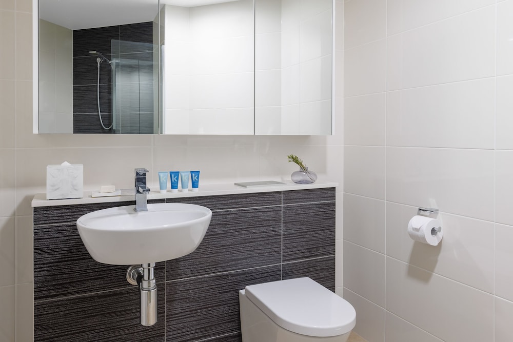 Altitude, 2 Bedrooms, Suite, 2 King Beds، Meriton Suites Herschel Street 3/3