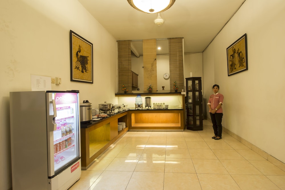 Hotel Poncowinatan - Tugu 5/21