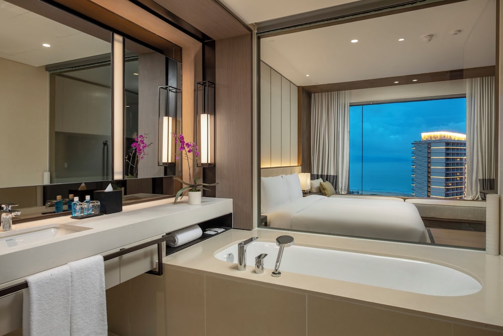 Hoiana Residences 65/65