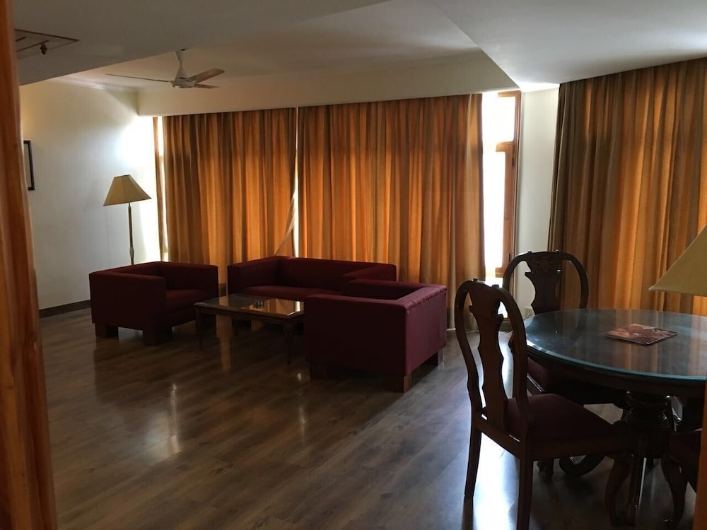 Hotel Combermere 17/33