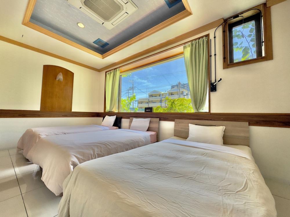 Condo, Standard, Beach Front, Partial Ocean View