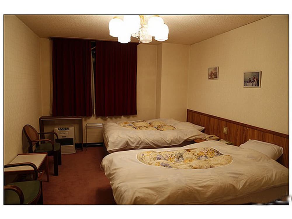 Lodge Oka 10/50