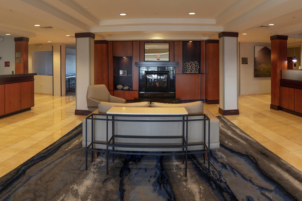 Fairfield Inn Suites By Marriott Venice 10/40
