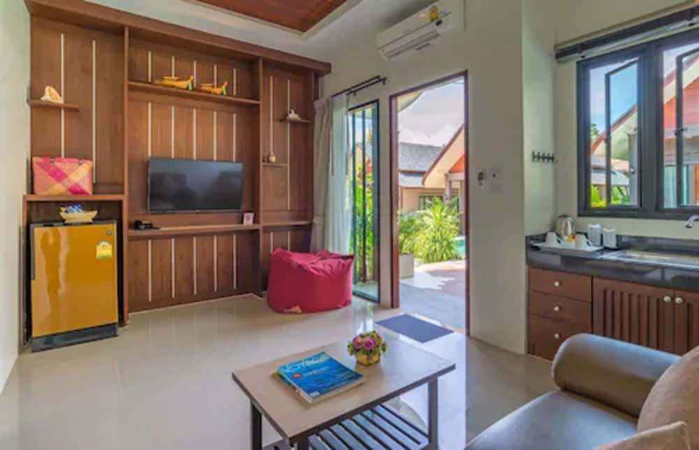 The Scene Cliff View Villas 59/77