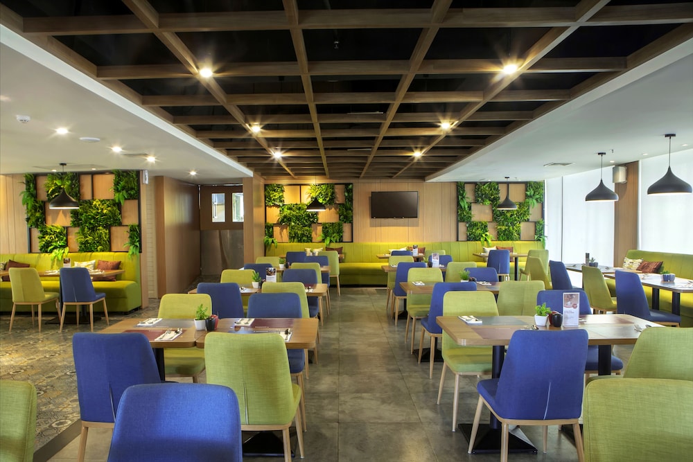 Hotel Dafam Pacific Caesar Surabaya 41/44