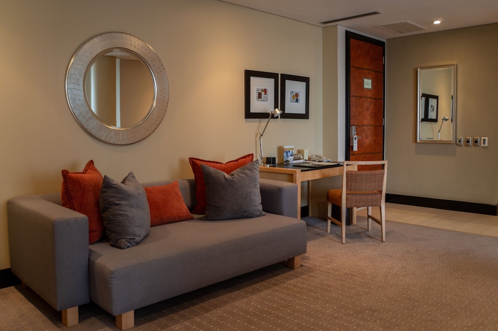 The Raphael Penthouse Suites 50/74