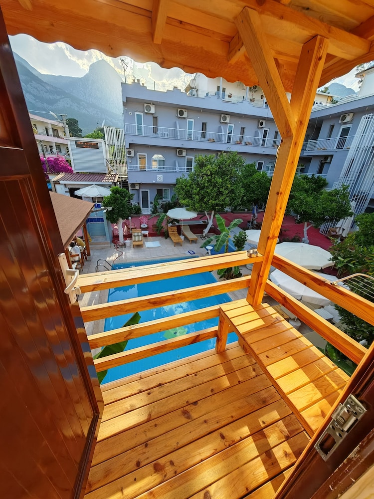 Unal Boutique Hotel 24/40