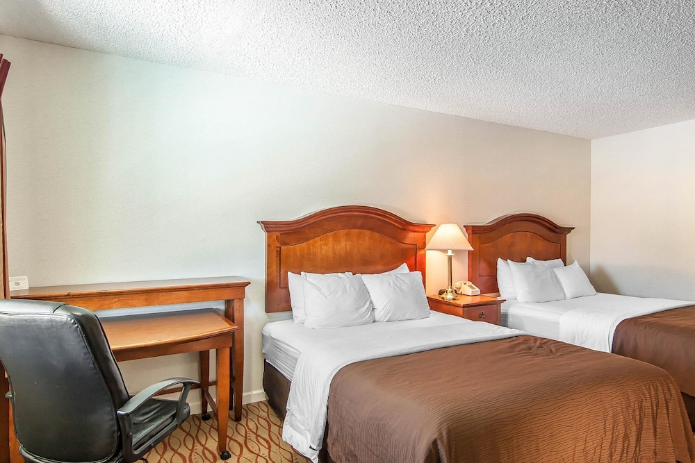 Quality Inn Grants Pass, OR 40/59