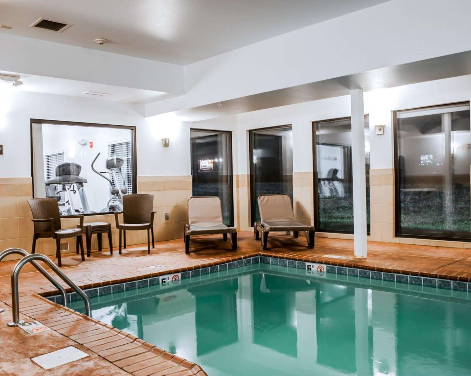 Sleep Inn Suites Fort Campbell 7/16