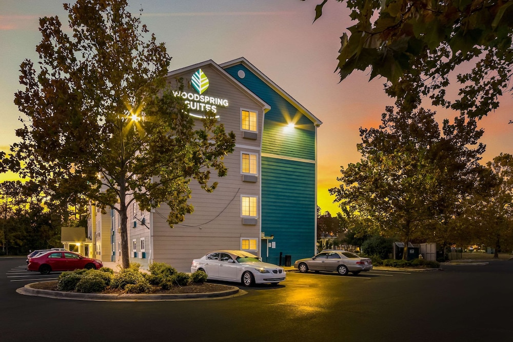WoodSpring Suites North Charleston Airport I-526 11/32
