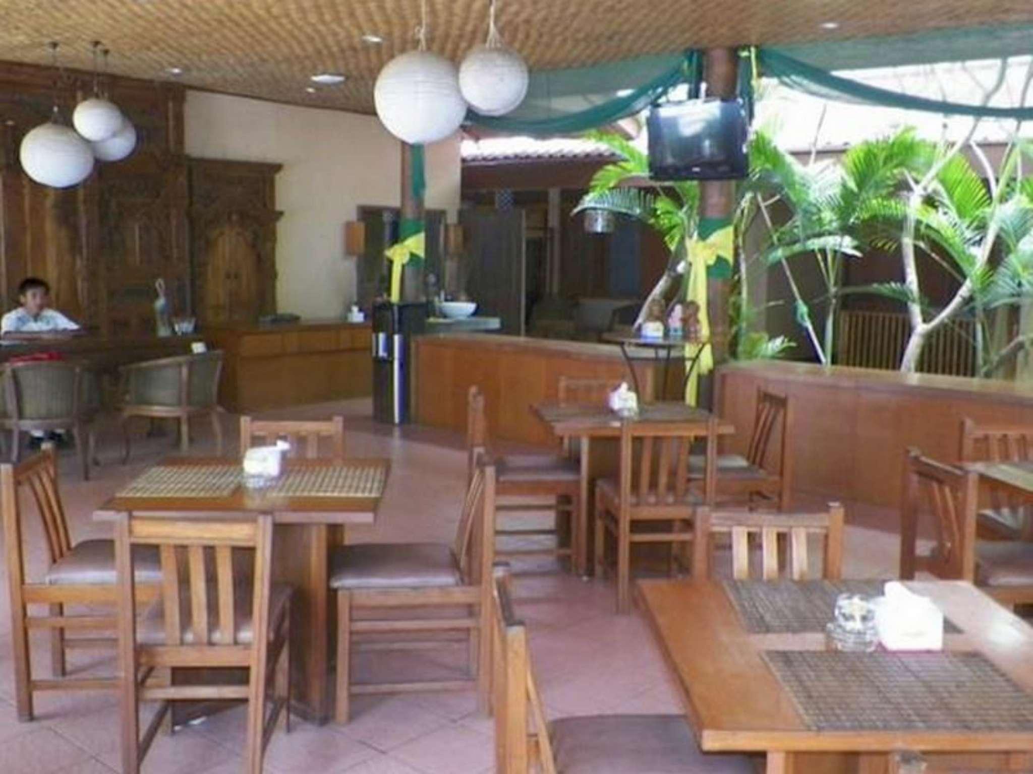 Nyiur Indah Beach Hotel 13/31