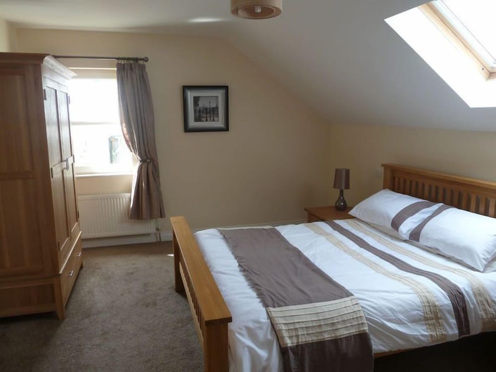 2 Bedrooms, Cottage, 2 Double and Twin Beds