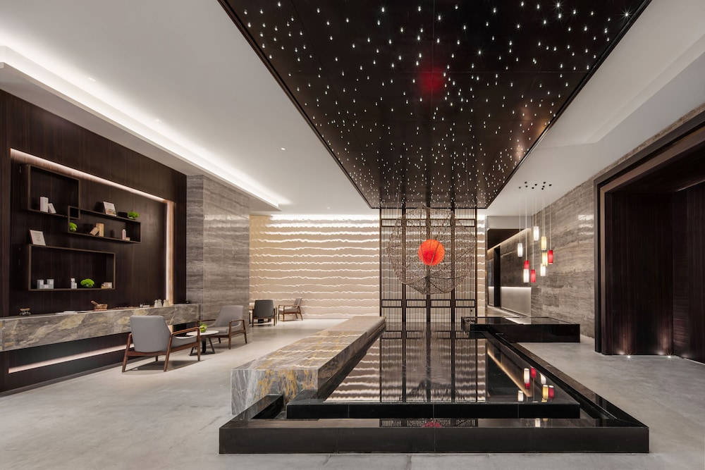 Grand Bay Hotel Chengdu 25/50