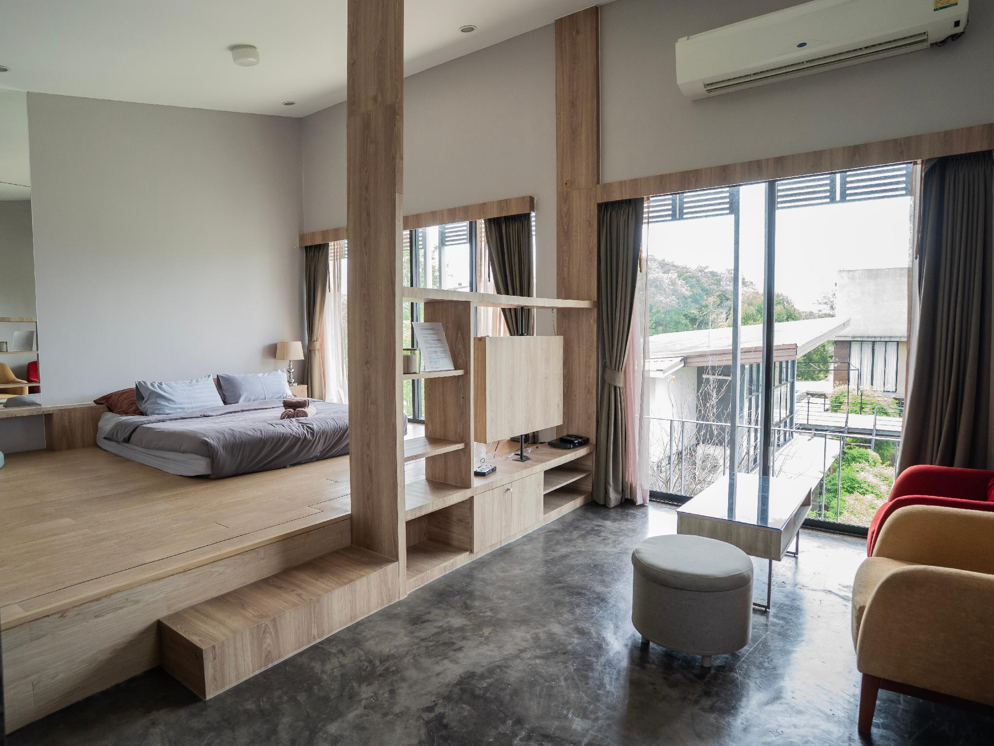 جناح بسرير كينج بإطلالة على الحديقة بشرفة، Hyde 198 Homeresort 2/2