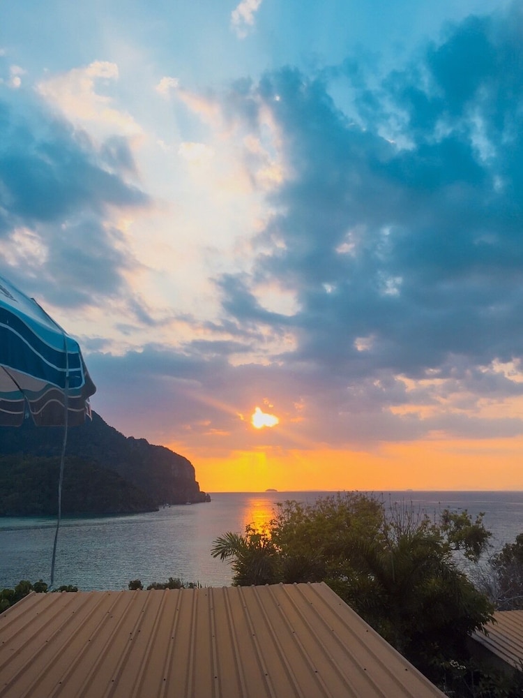 PHI PHI SEA SKY RESORT 43/66