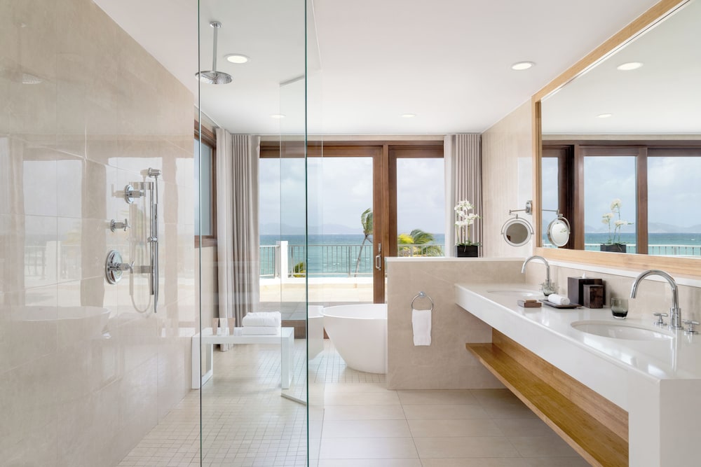 Beach, Deluxe, Suite, King Bed, Ocean Front, Sofa, Merry Wing