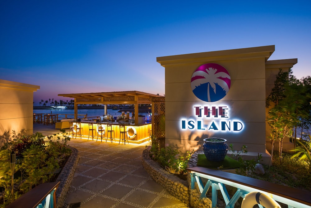 FANAR HOTEL AND RESIDENCES