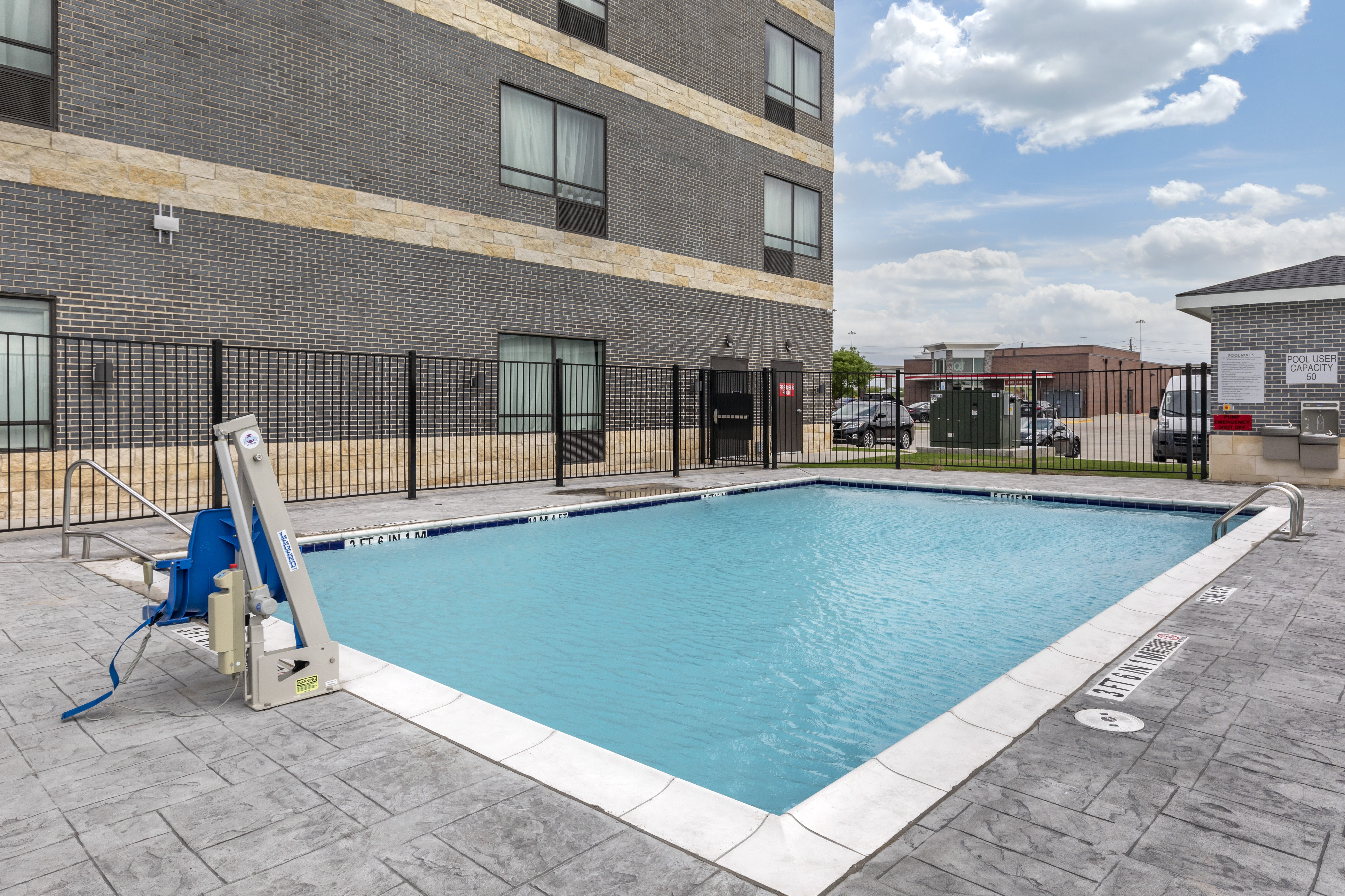 Staybridge Suites Dallas - Grand Prairie 67/70