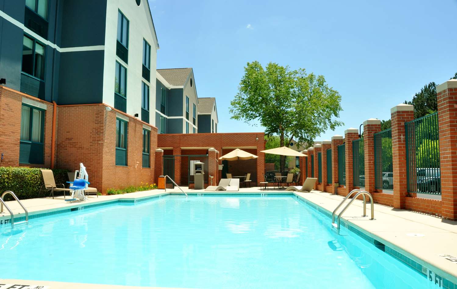 Best Western Plus Roswell/Alpharetta 12/12