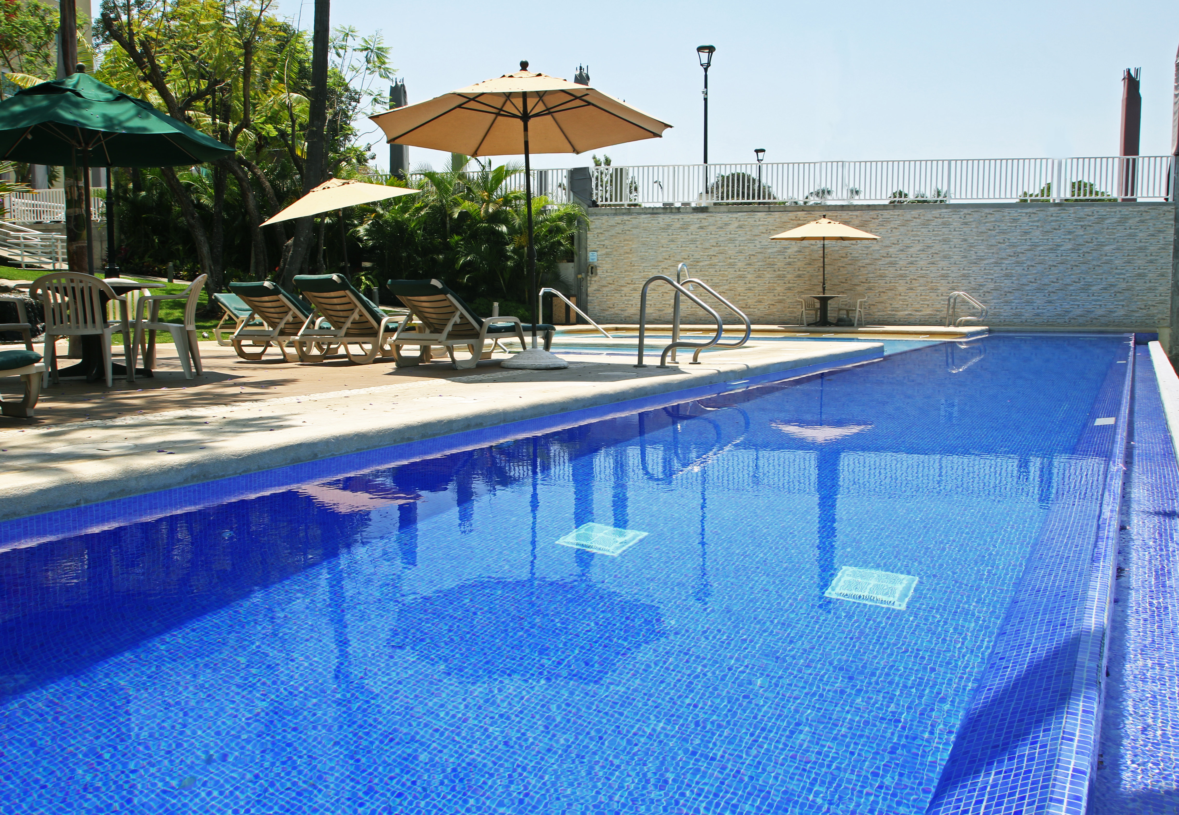 Holiday Inn Express & Suites Cuernavaca 15/50