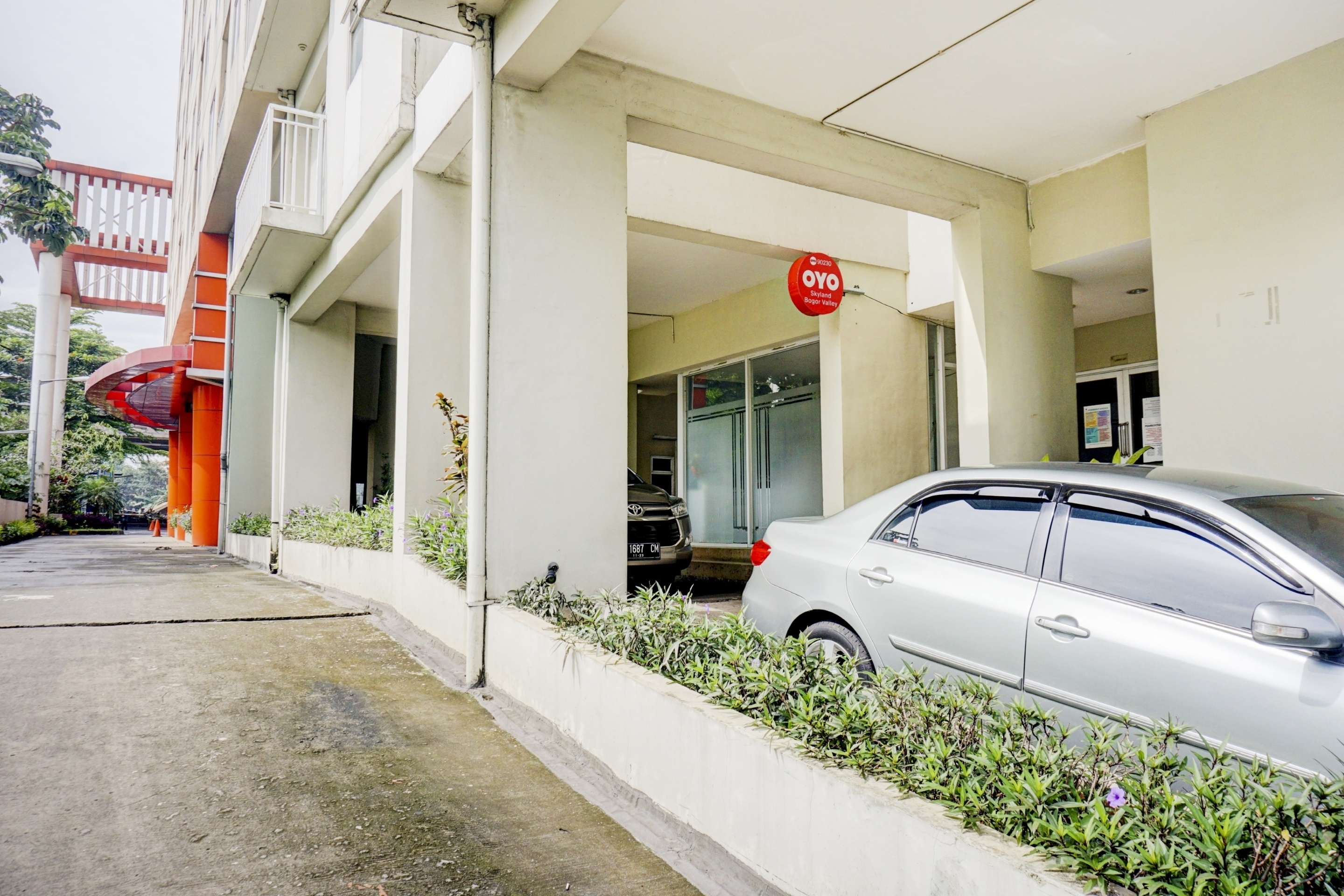 Skyland Bogor Valley Apartments 13/17