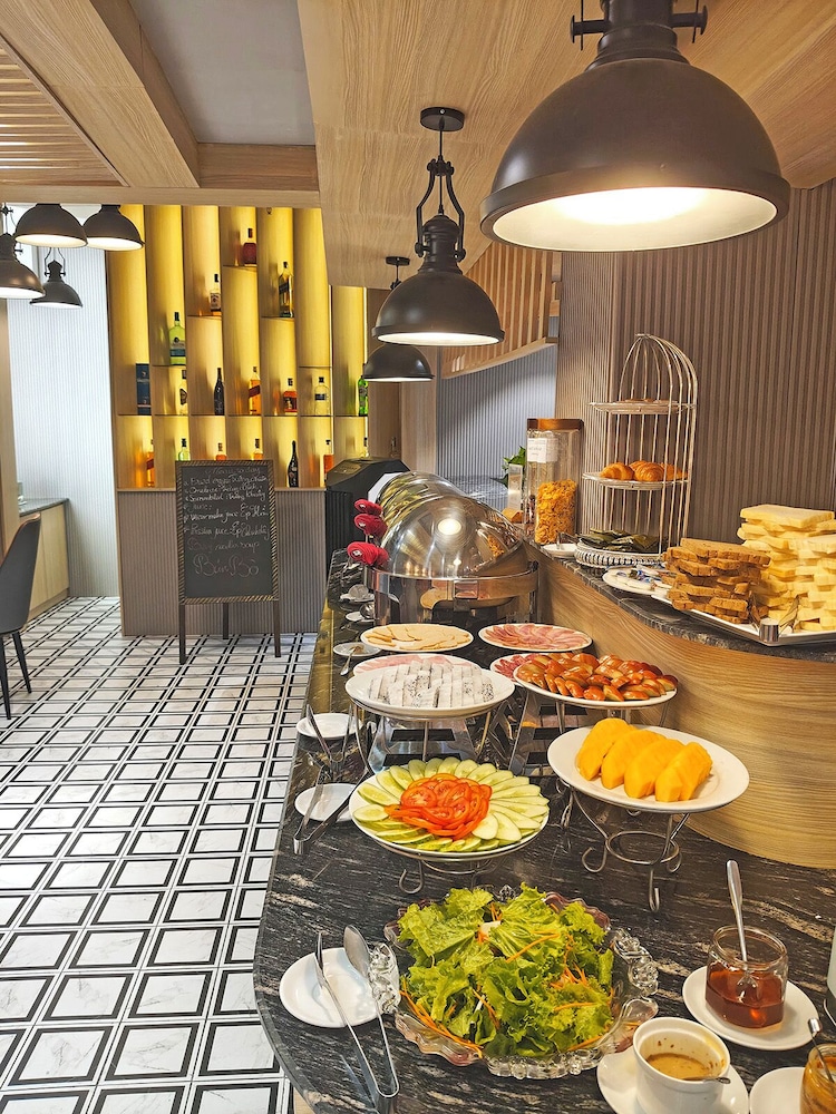 A25 Hotel 277 Le Thanh Ton 48/50
