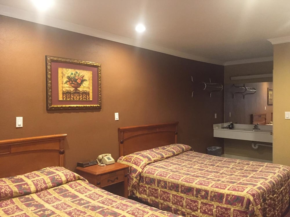 Beverly Inn 20/64