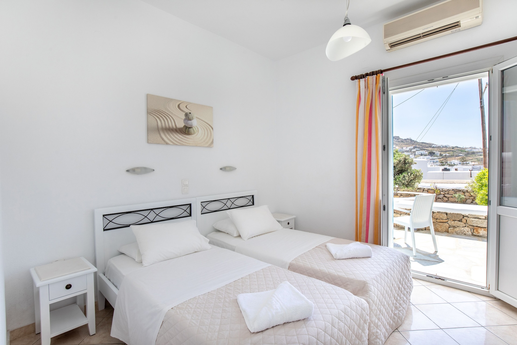 1 BEDROOM, BASIC, TRIPLE