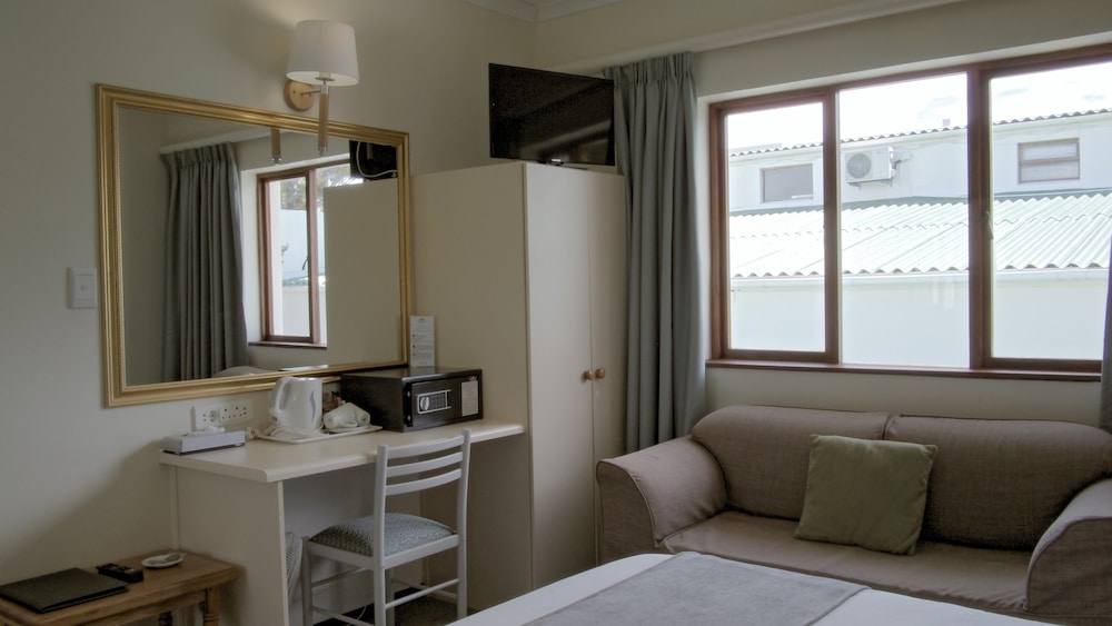 Windsor Hotel 29/44