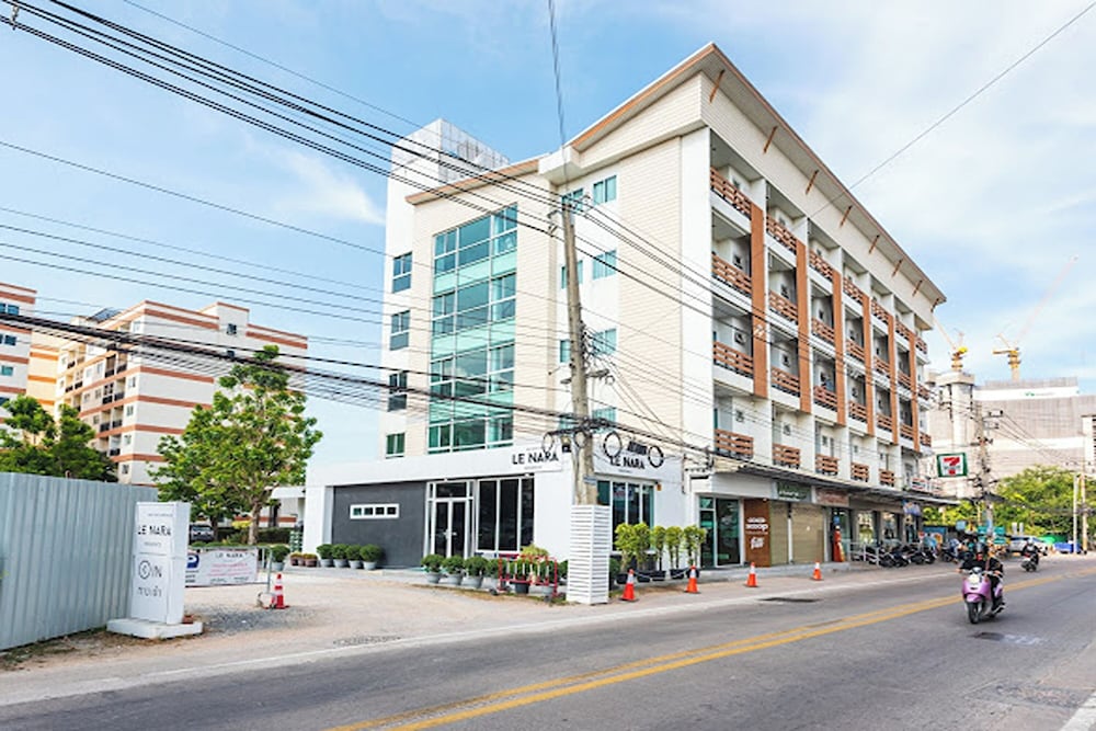 Le Nara Residence by ZUZU 65/75