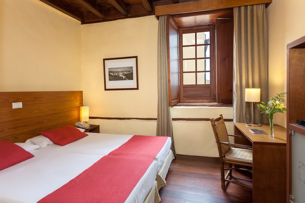 Hotel LIVVO La Quinta Roja 11/67